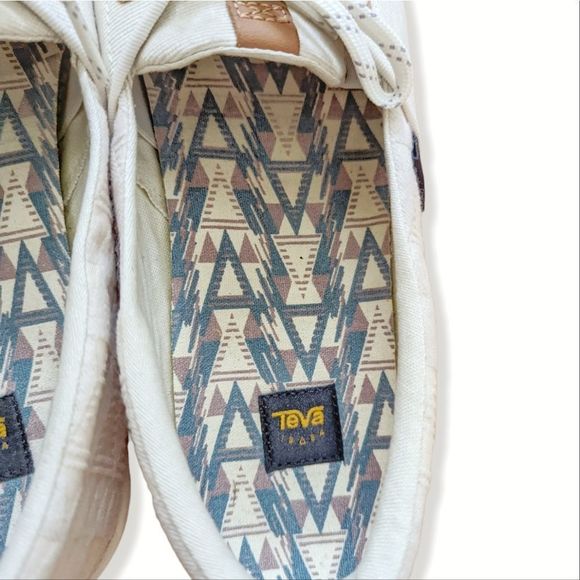 Teva Willow Slip on women's sz 7.5 fits like a wide 38.5 excellent condition - Picture 10 of 12